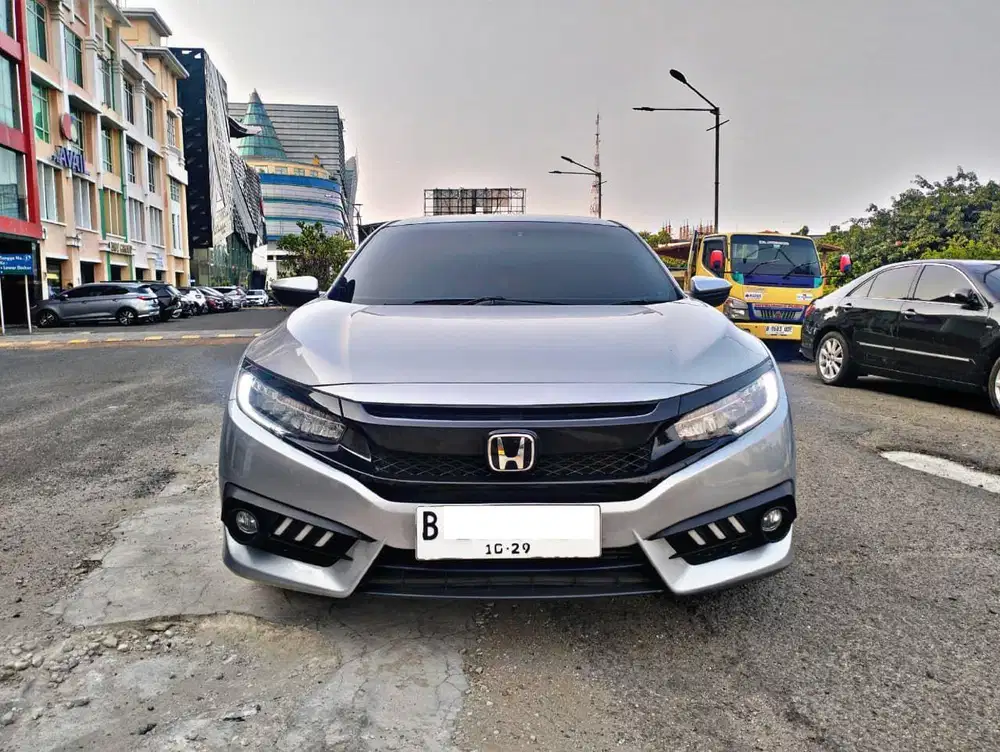 Honda Civic ES Turbo AT 2016 Sedan