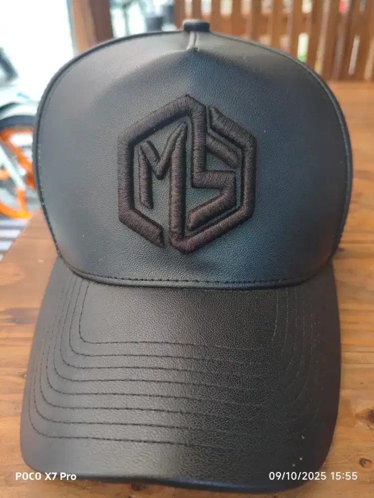 Topi Modius Id original