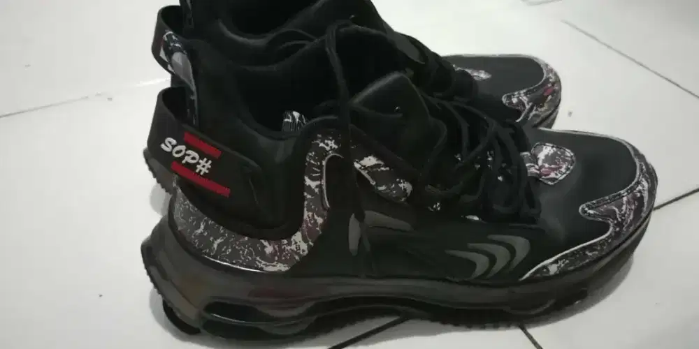 Sepatu baru tidak dijual mahal uk. 42