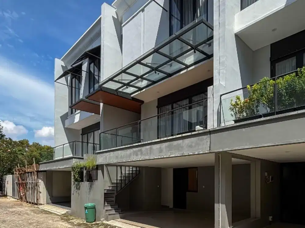 Dijual rumah cantik design modern dlm town house di kemang ampera