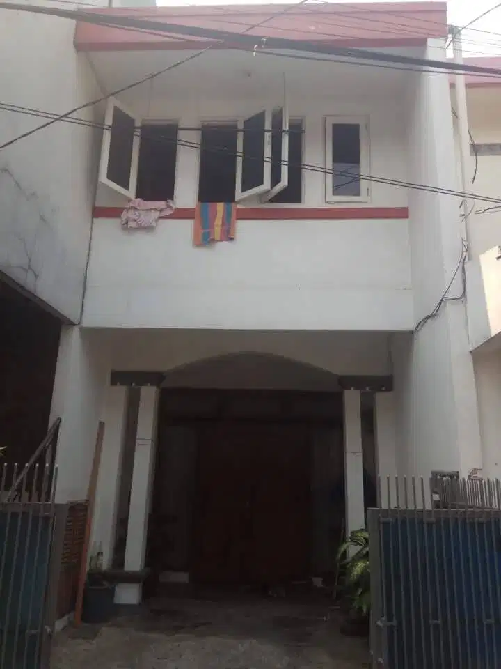 Dijual Rumah 2 Lantai Full Beton, Jakarta Selatan
