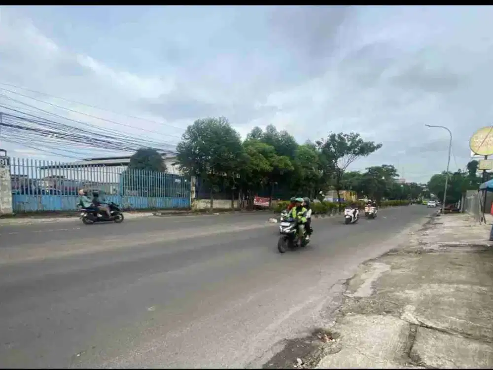 Di sewakan kavling siap bangun cocok untuk restoran,cafe dll lokasi Cipondoh Tangerang