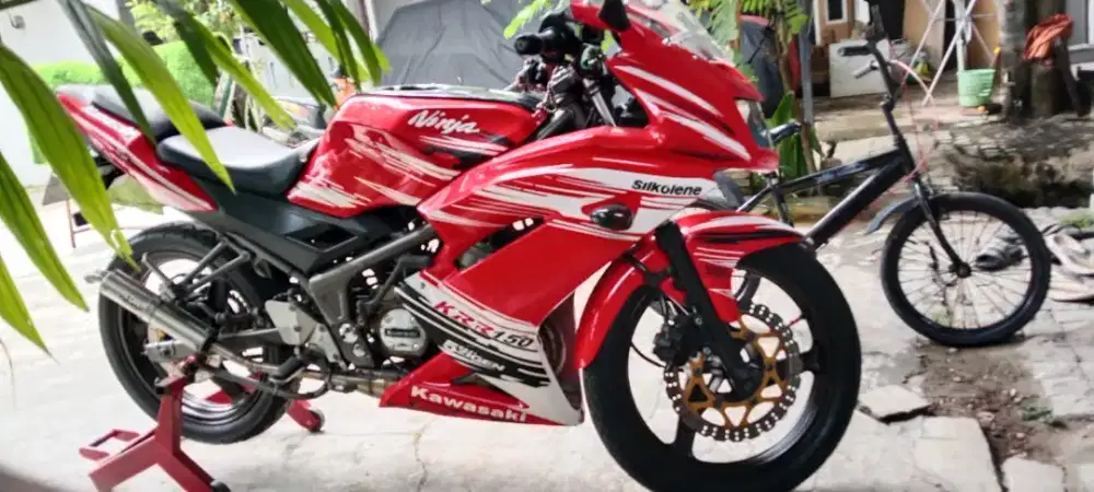 Kawasaki ninja R 2 tak