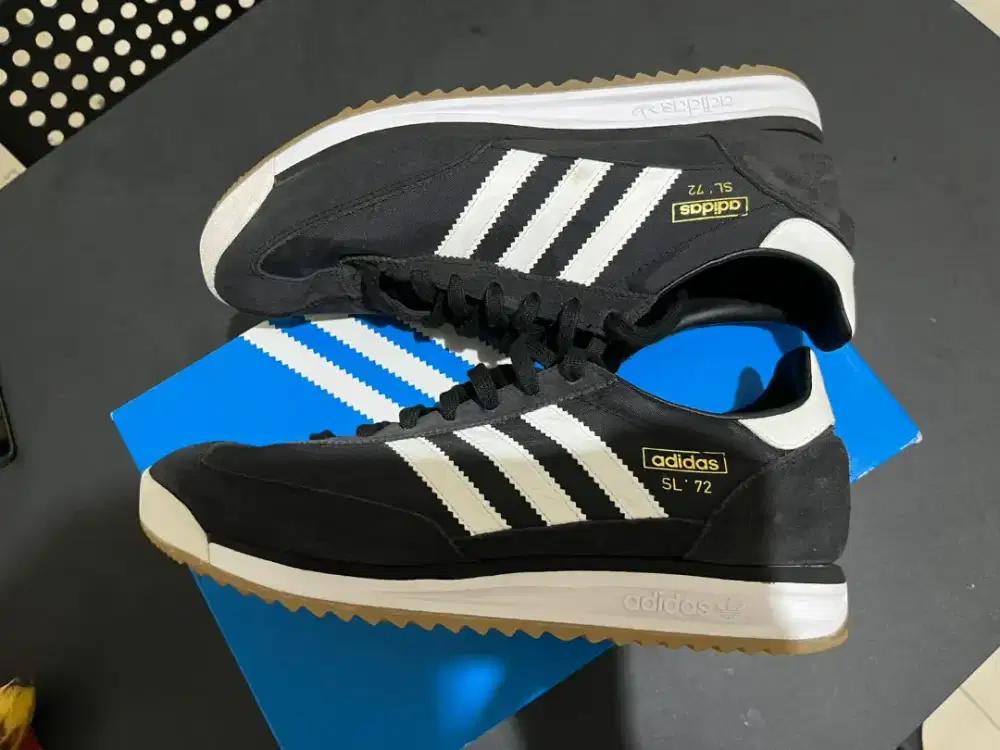 Dijual Sepatu adidas sl2