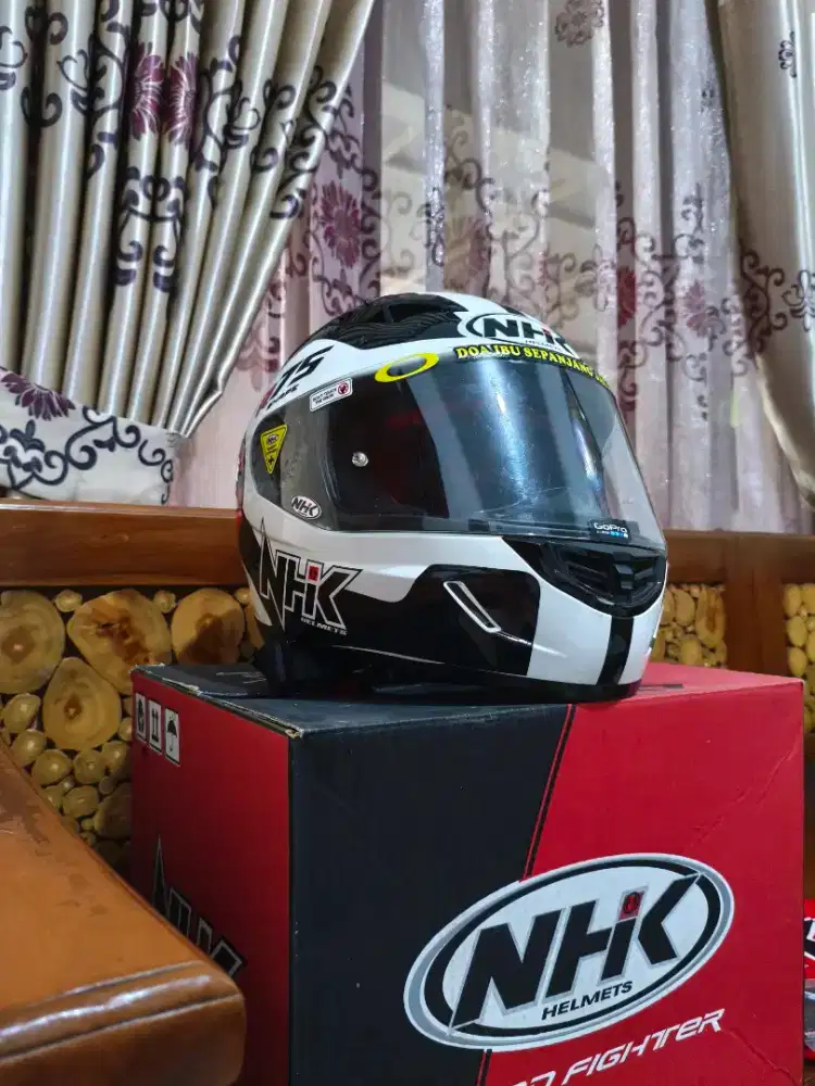 Helm NHK Kondisi 95% ukuran L