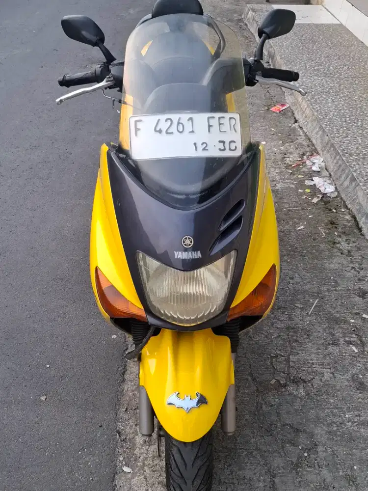 Yamaha Majesty CBU