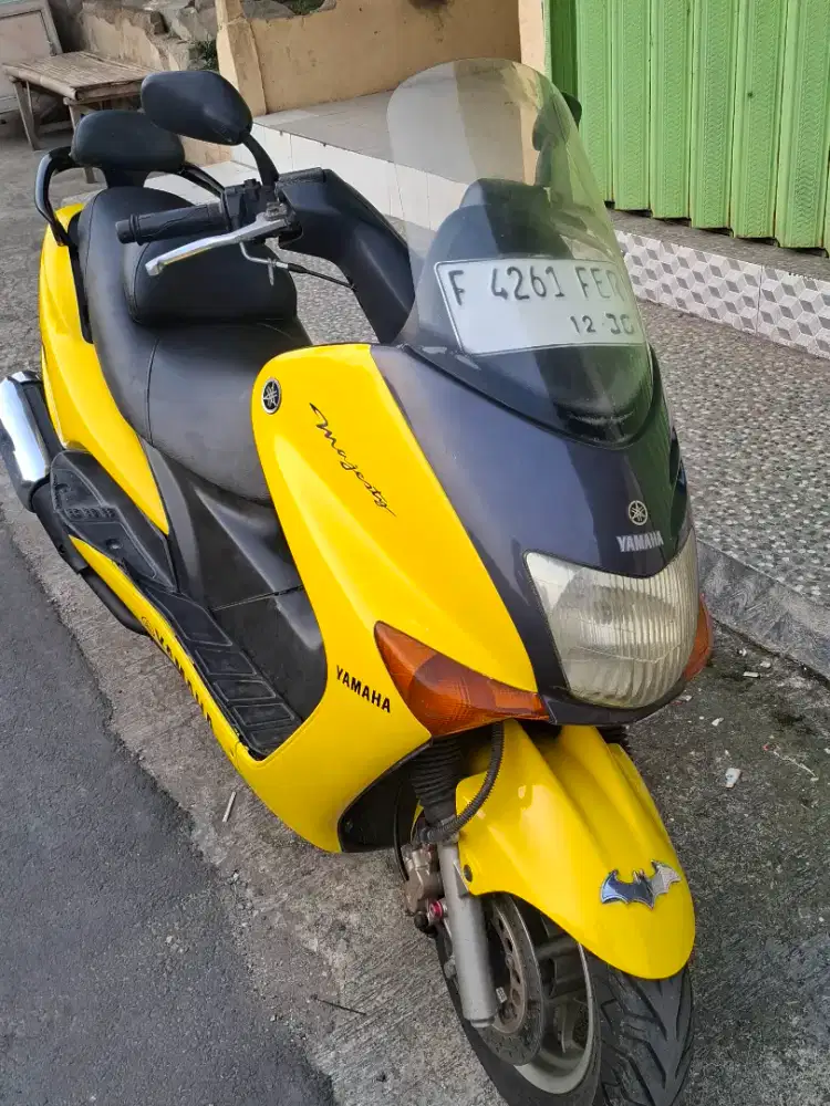 Yamaha Majesty CBU