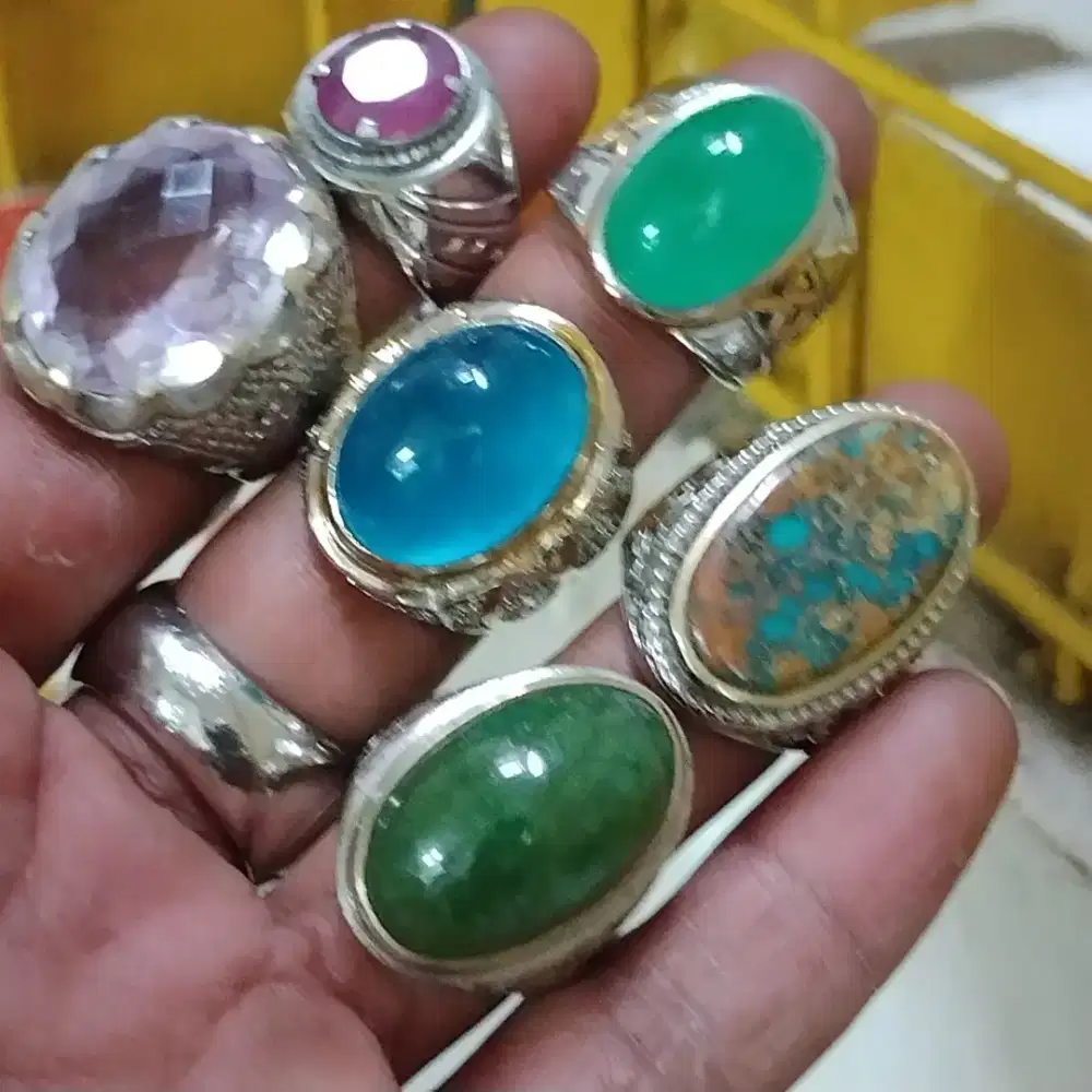 Permata ruby giok idocrase kecubung sepaket cincin borongan