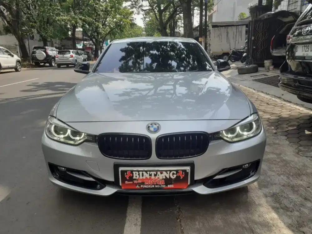KM 50RB! BMW 320i AT 2013 FACELIFT / MODEL THN 2014 (BINTANG MOTOR)