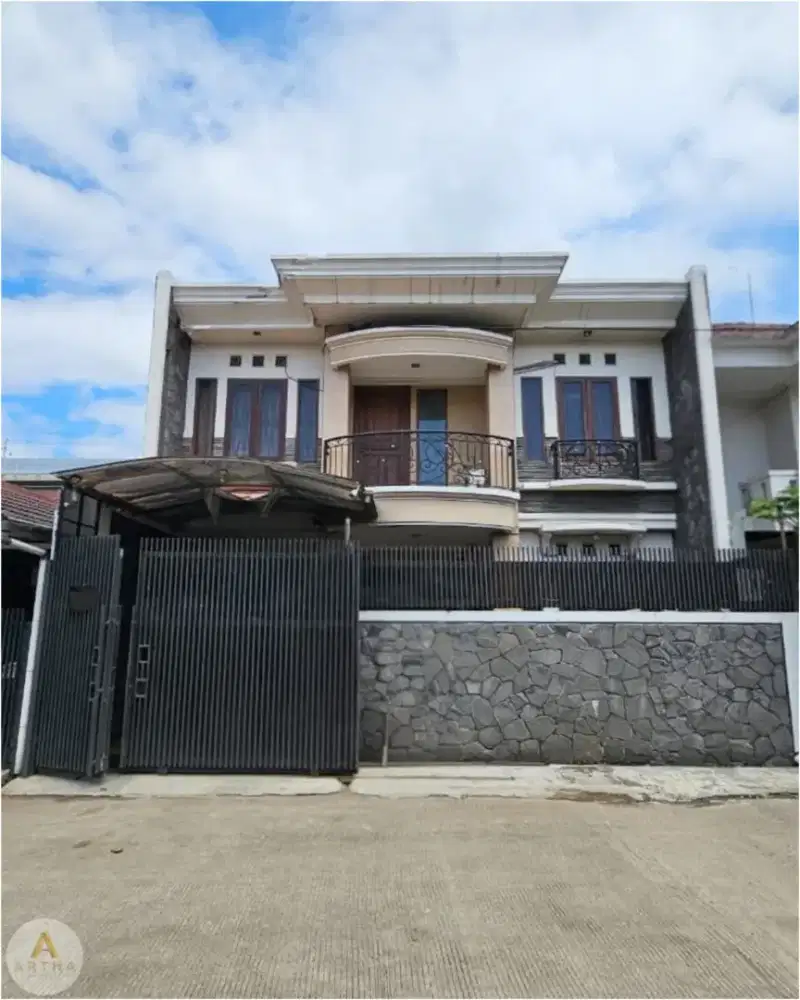 Rumah di holis indah cigondewah siap huni