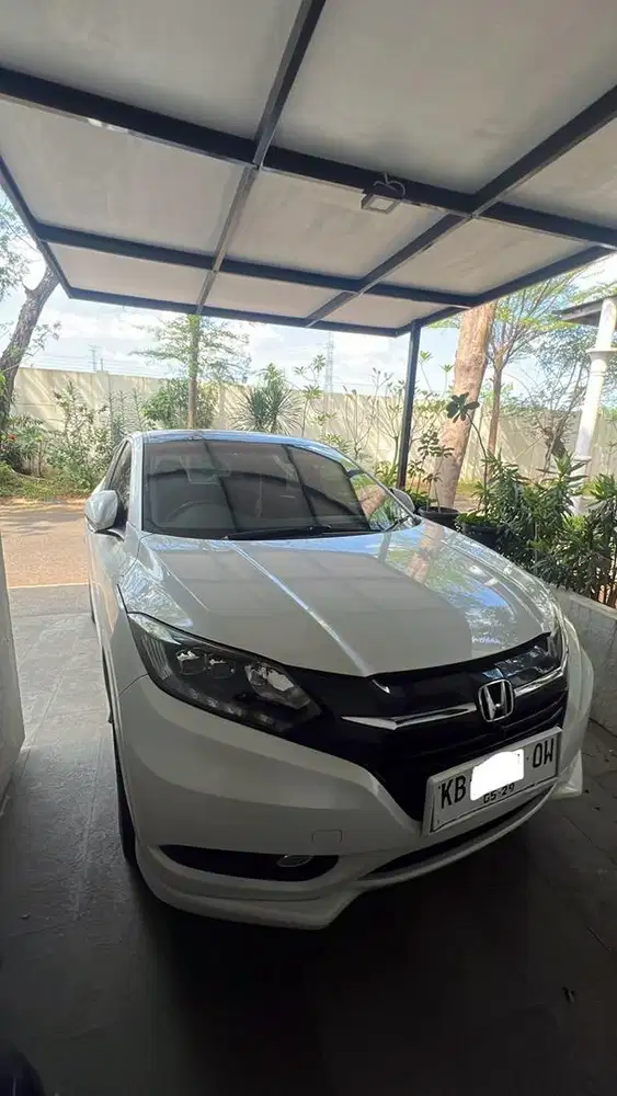 HRV PRESTIGE 1.8L - SECOND BEKAS - PUTIH