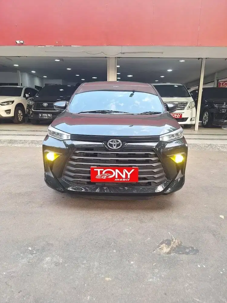 Toyota New Avanza 1.3 E AT 2022 Hitam