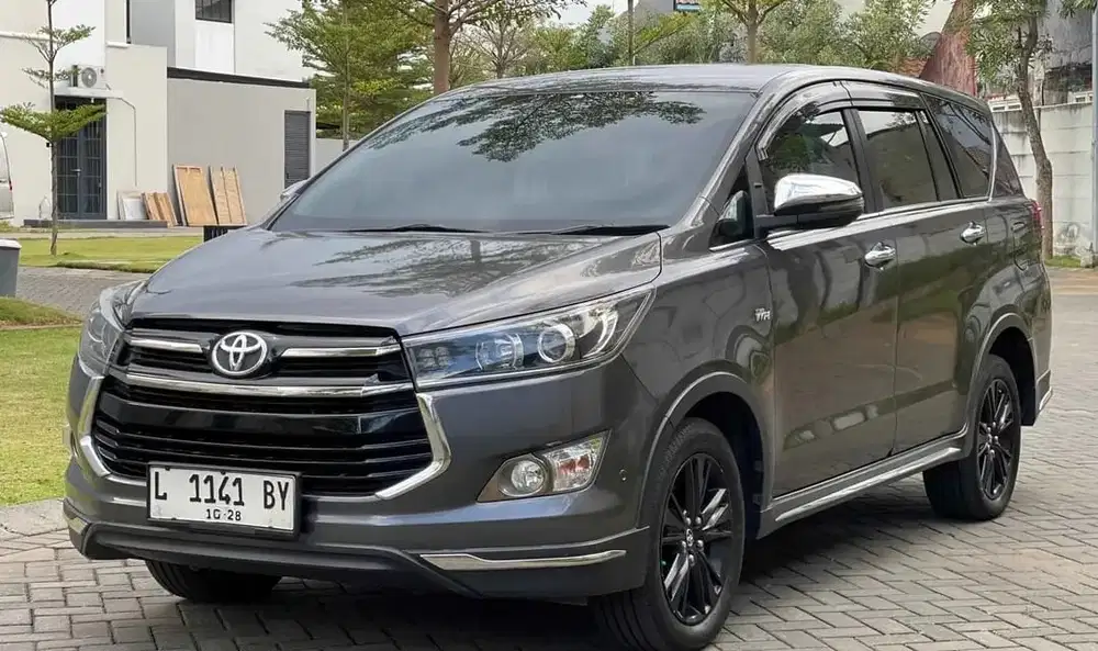 Toyota Kijang Innova 2018 Bensin