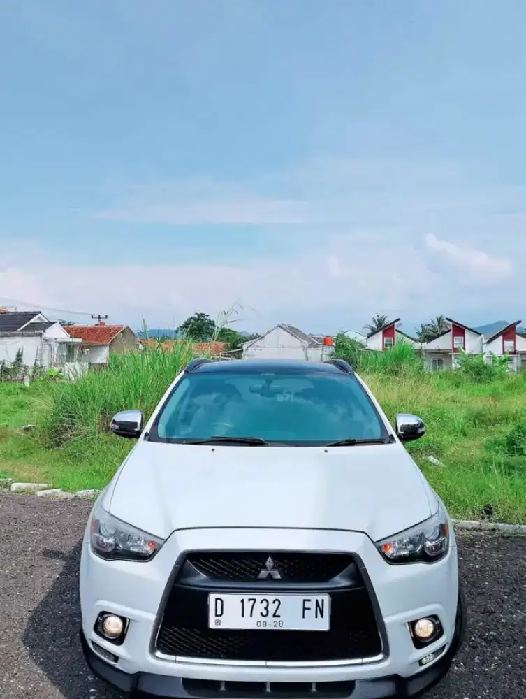 Mitsubishi OUTLANDER PX  PANORAMIK 2012/ AT .  
dokumen full set