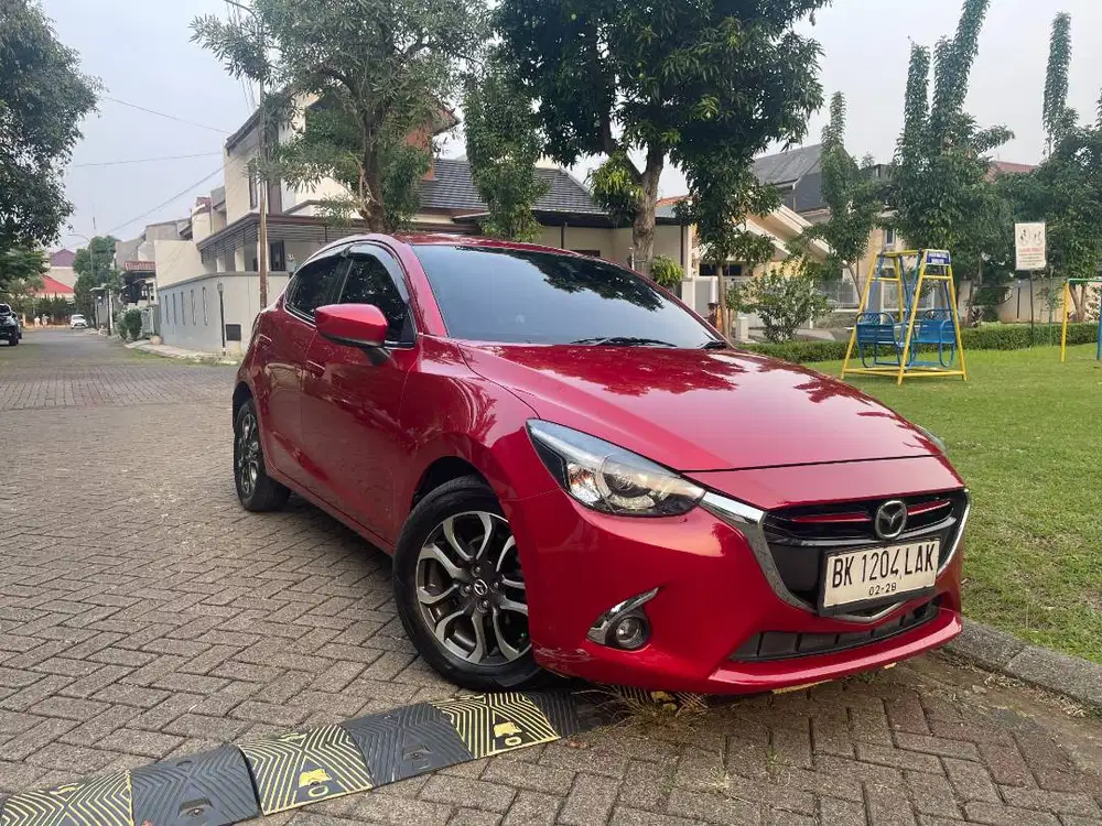 Mazda 2 GT Skyactiv Merah (2015)