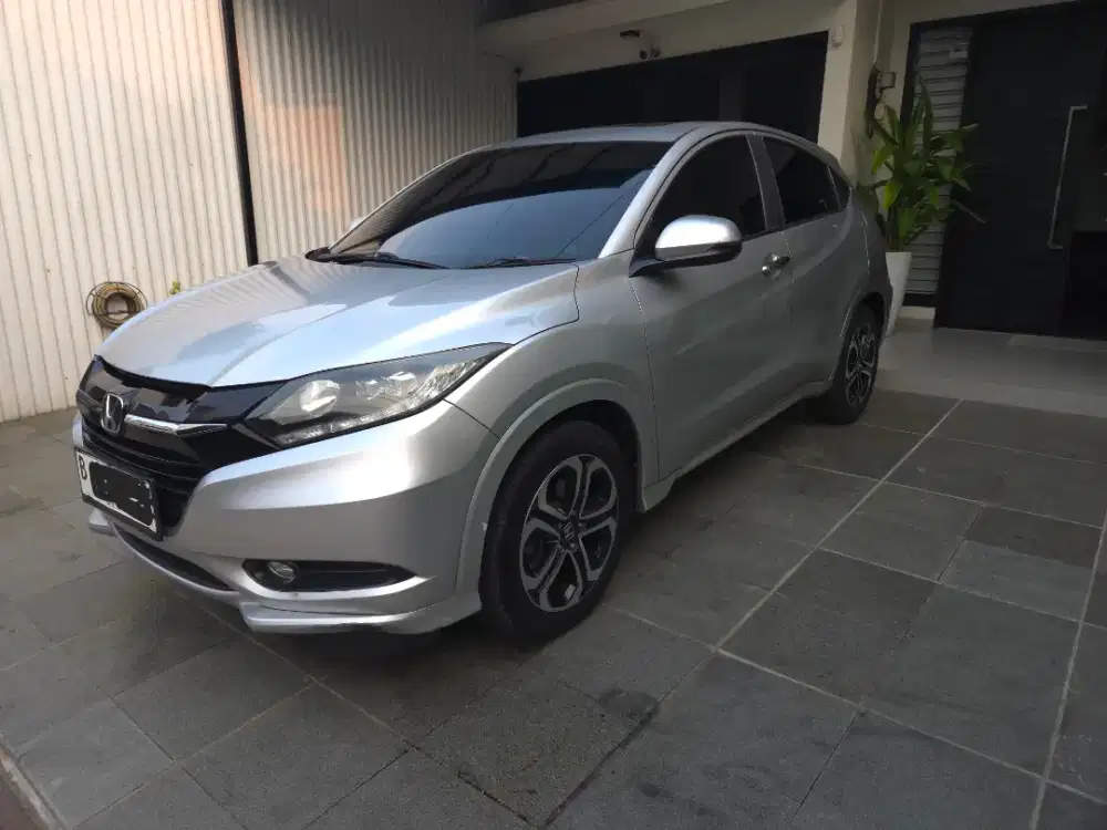 HONDA HRV 2015, PRESTIGE 1800CC, SUNROOF PANORAMIC