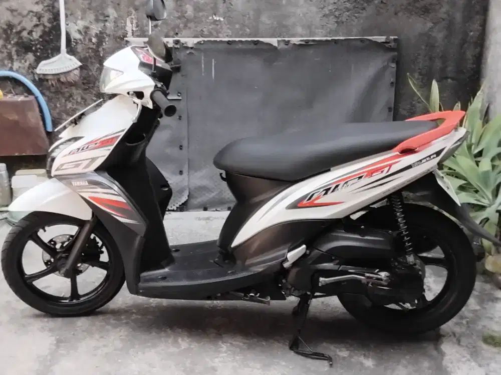 Dijual MIO GT 2014 Putih