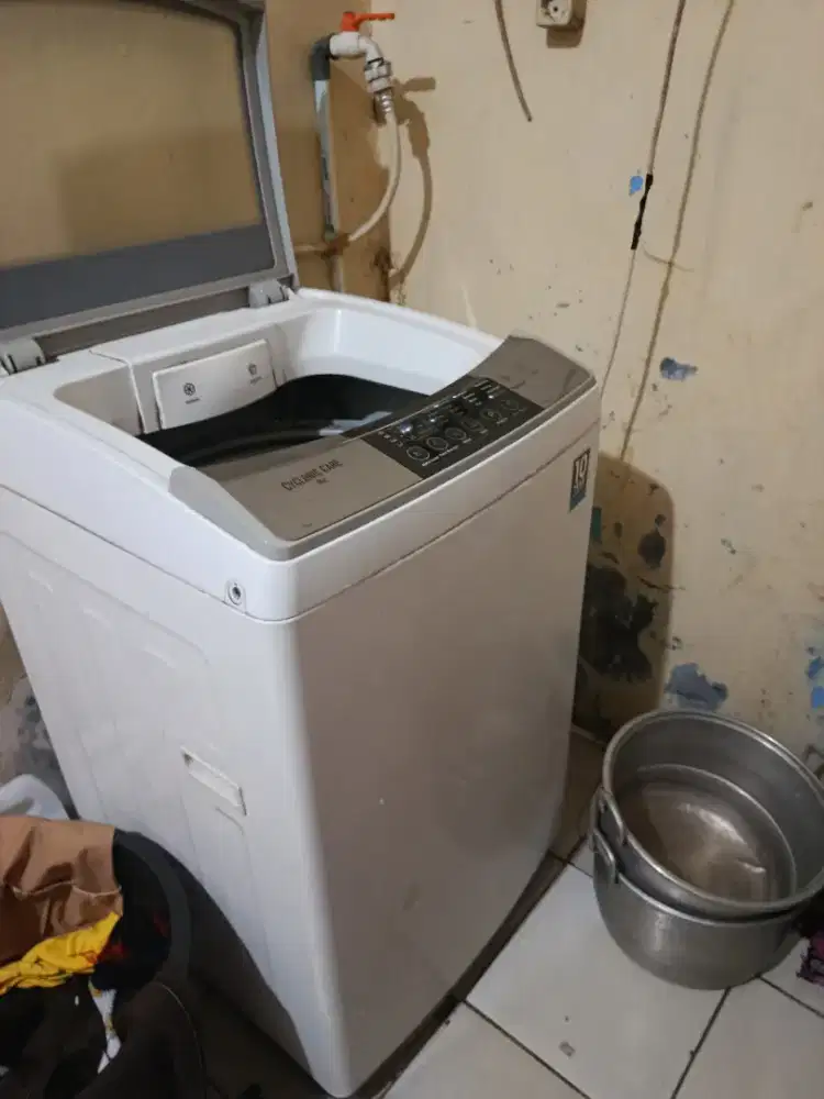 Di jual mesin cuci elextrolux ukuran 8 kg