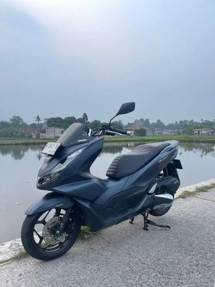 Honda PCX 2022 Biru Dongker