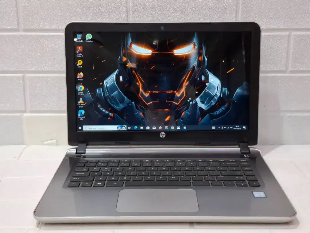 Laptop HP Pavilion /processor Intel Core i5-6200U RAM 8GB SSD 256GB