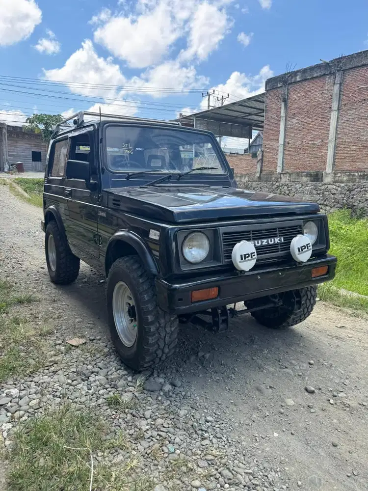 Suzuki Jimny 2002 Bensin