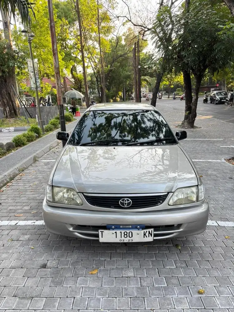 Toyota SOLUNA Sli 2002