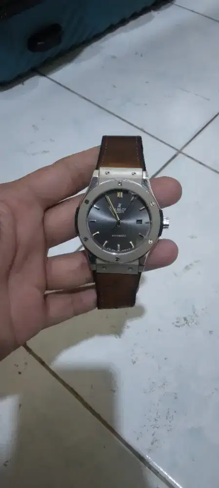 Hublot Geneve Bekas
