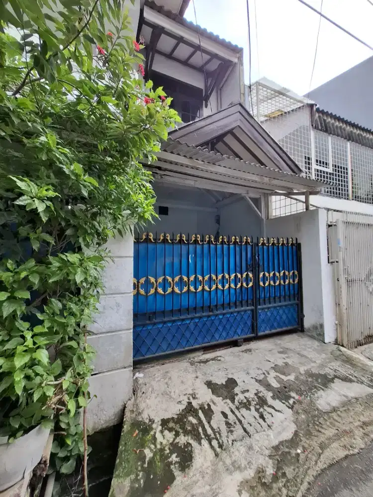 RUMAH DIKONTRAKAN (JAKBAR)