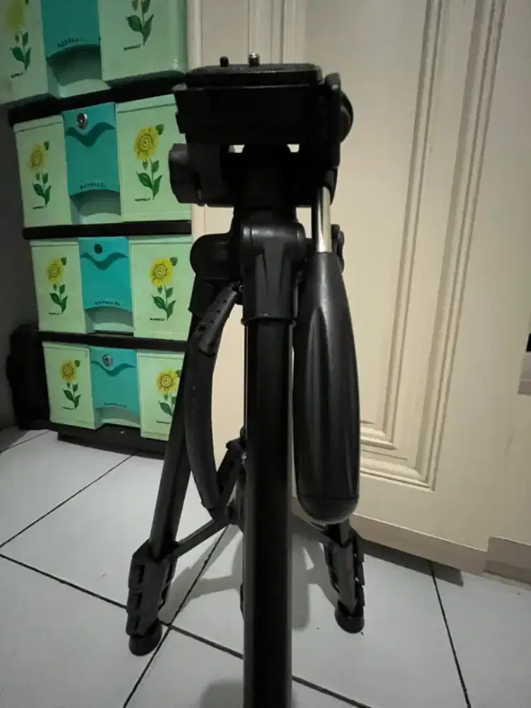 Tripod Attanta Kaiser 234