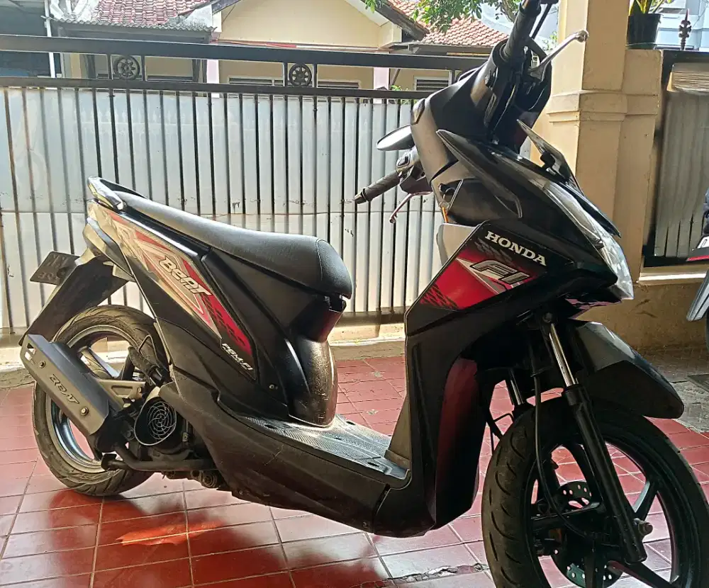Honda Beat Fi 2013 Hitam Ori mulus siap pakai