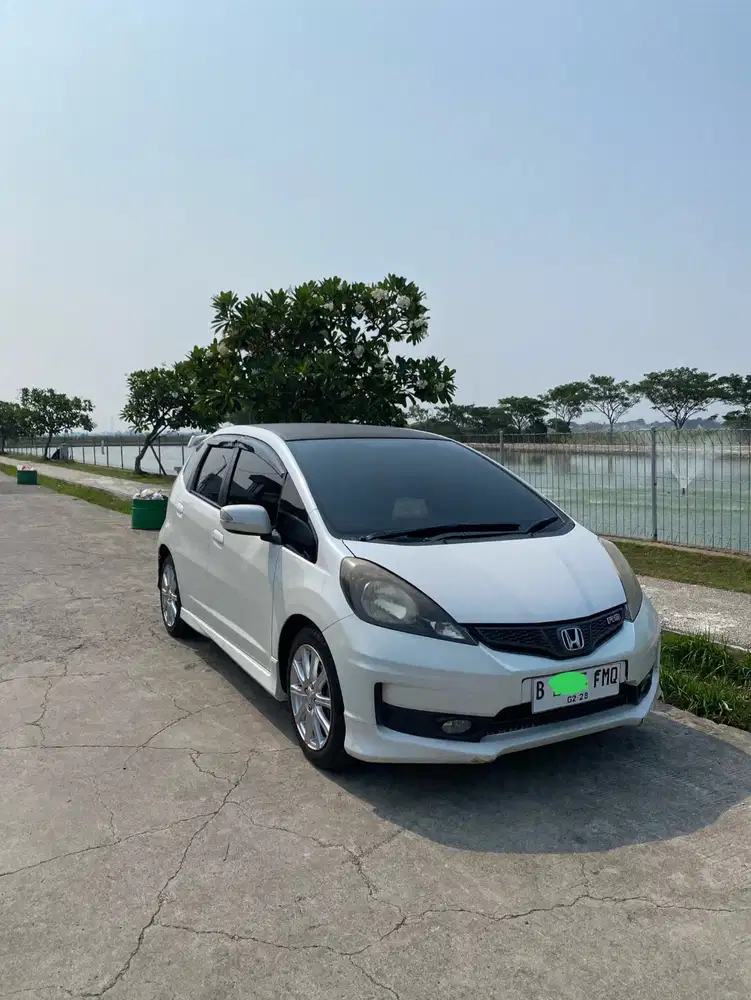 Honda Jazz RS GE8 M/T 2014