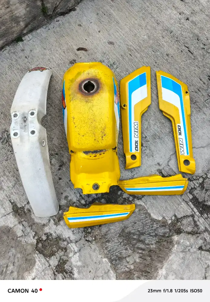 Sparepart Honda Win 100: Tangki Body Spakbor Minus Pakai