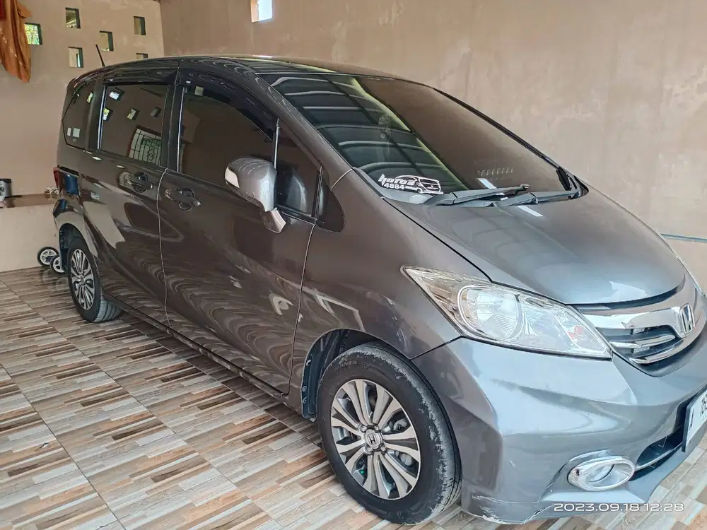Honda Freed 2014 Bensin