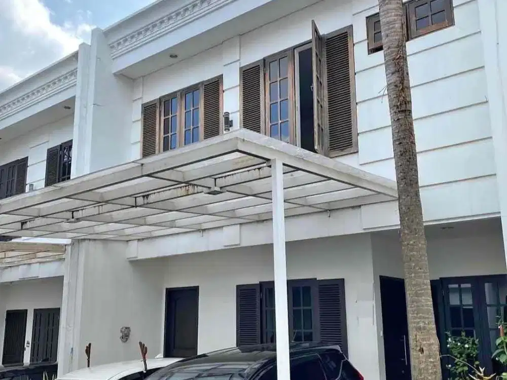 Dijual rumah 2 lantai, semi furnished Lebak Bulus, Cilandak,
Jakarta Selatan