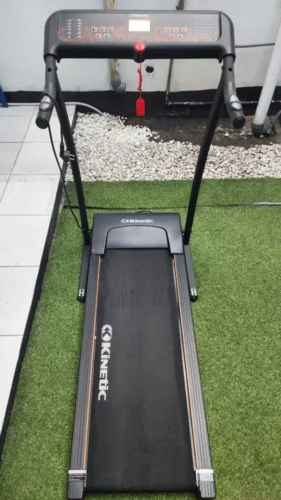 Treadmill kinetic