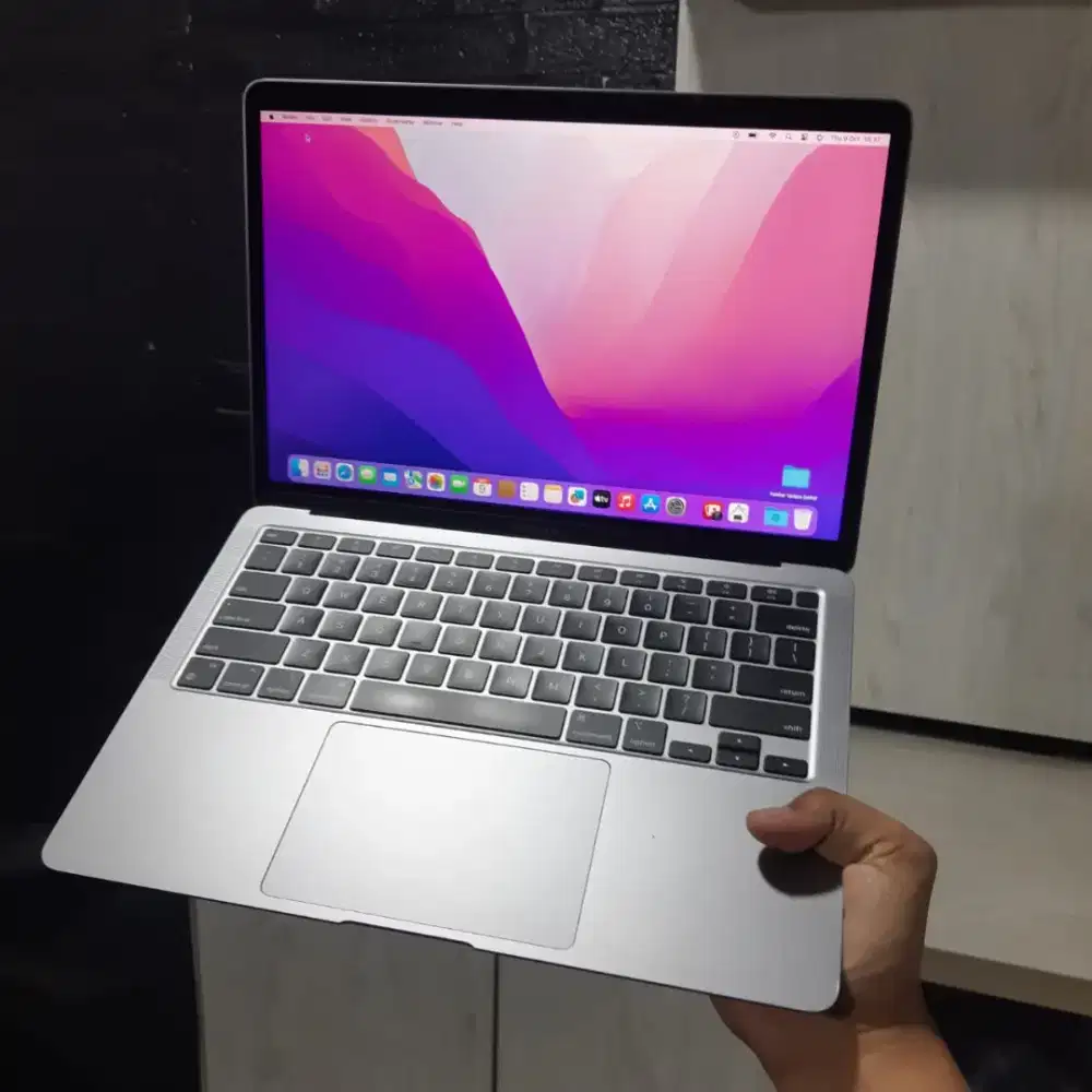 Macbook air m1 2020 ram 8gb ssd 256gb space grey bisa cod