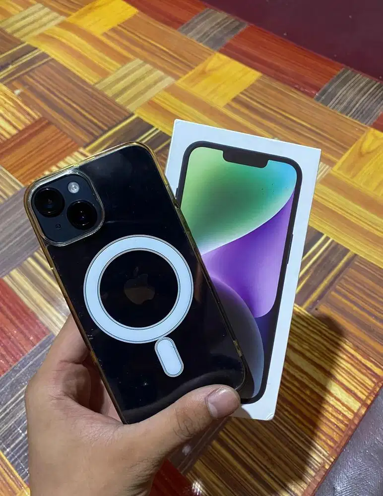 Bu, Iphone 13 All Operator Like New No minus