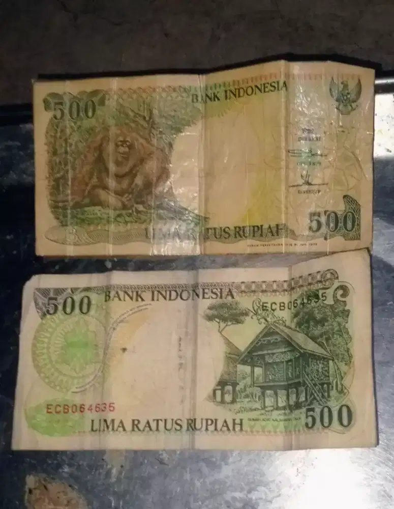 Jual 2 lembar uang kuno 500 rupiah