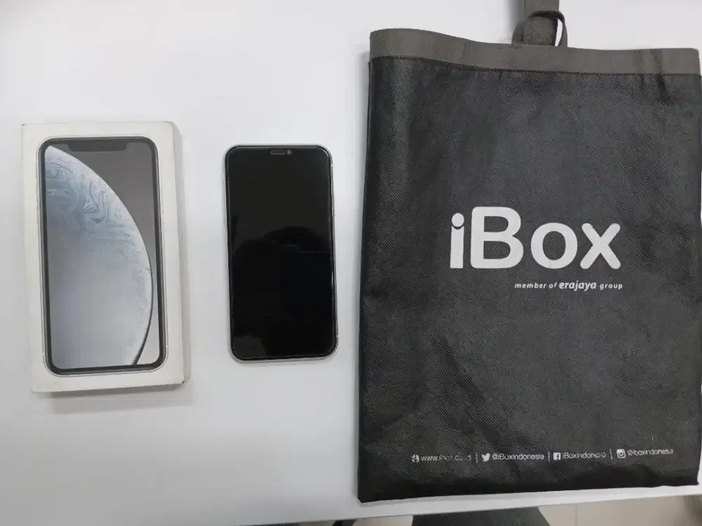 For Sale Iphone XR 128 GB White Full Set (ex-iBox)