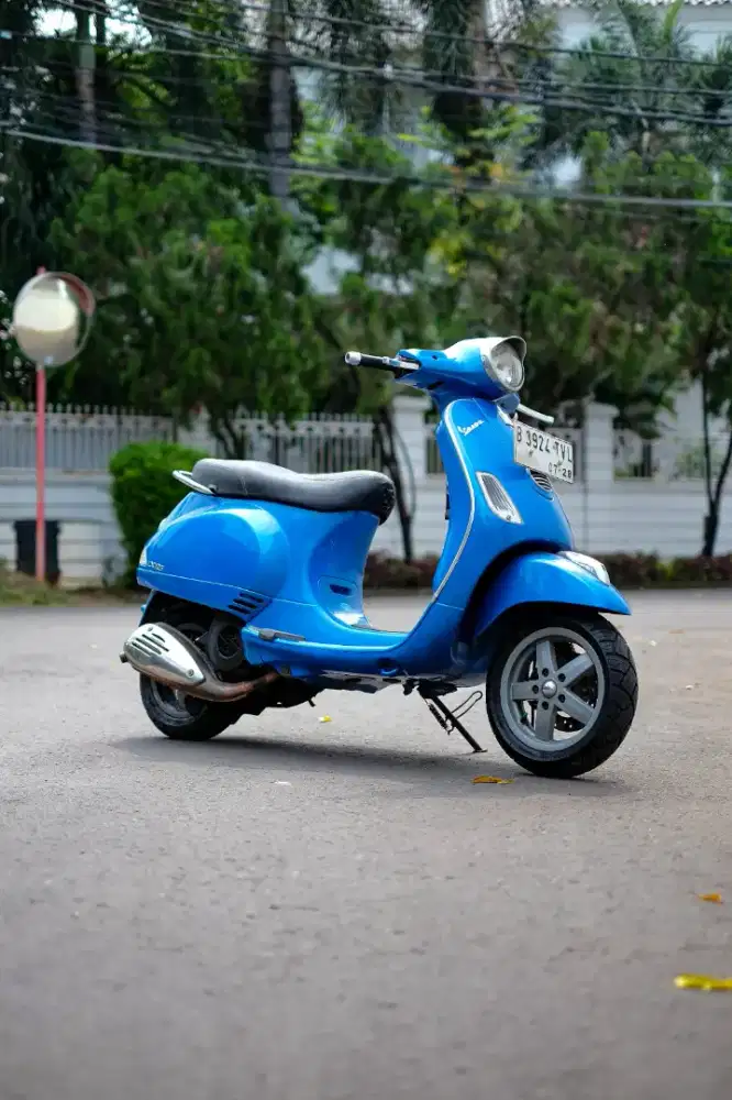 VESPA LX 150 3vie tahun 2013