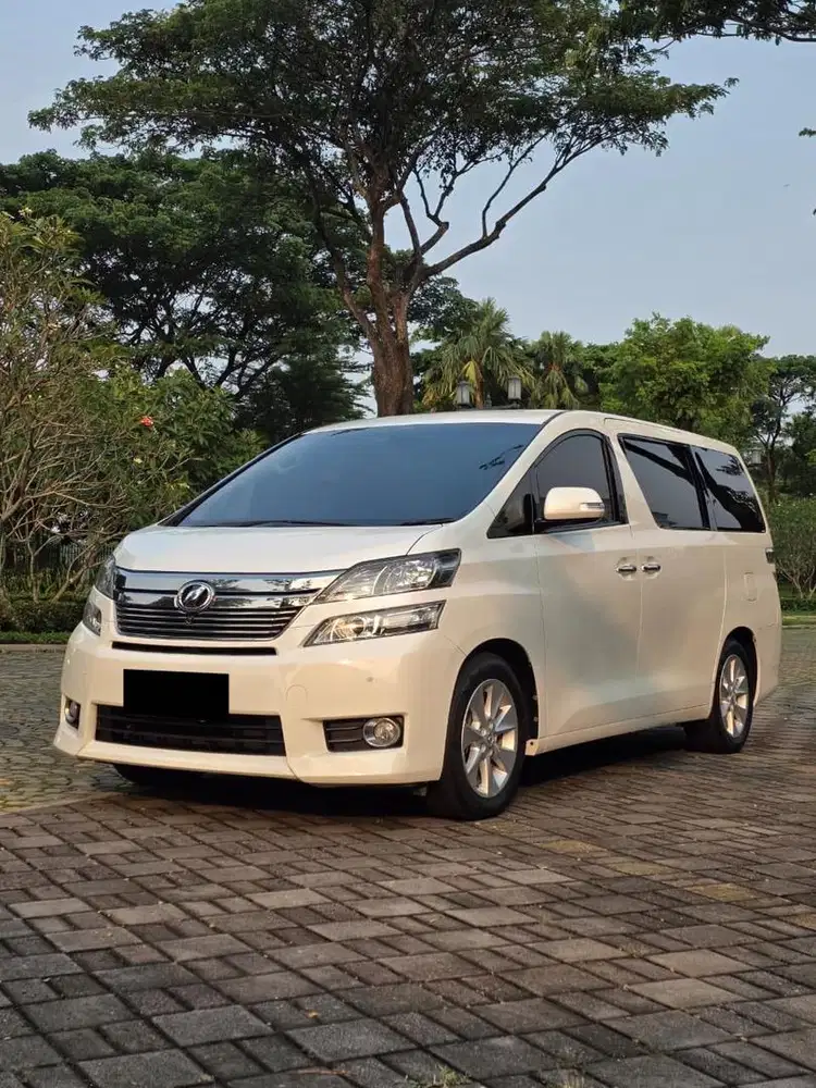 Toyota Vellfire V Premium Sound 2014