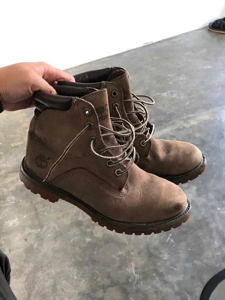 SEPATU BOOTS TIMBERLAND DARK BROWN