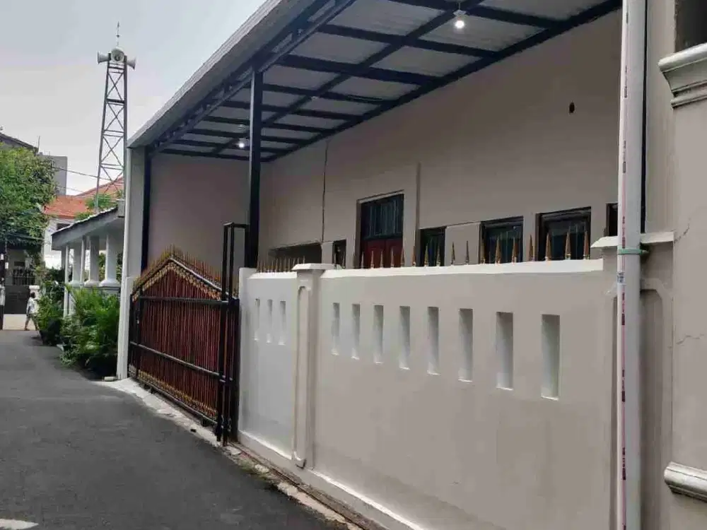 Rumah Bagus Siap Huni Lokasi Strategis di Tebet Timur
