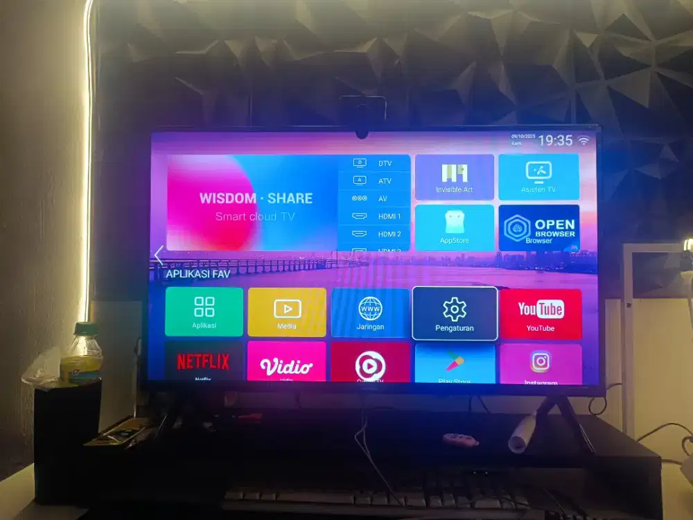 Tv merek advance 32 inc