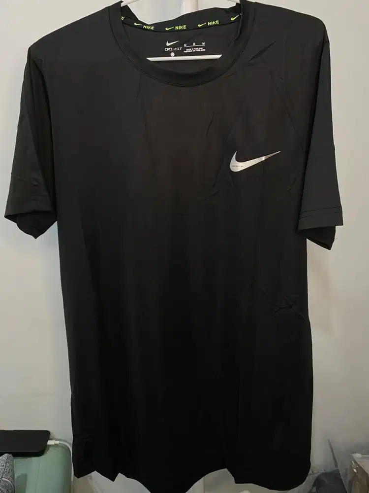 Kaos nike dryfit uk M