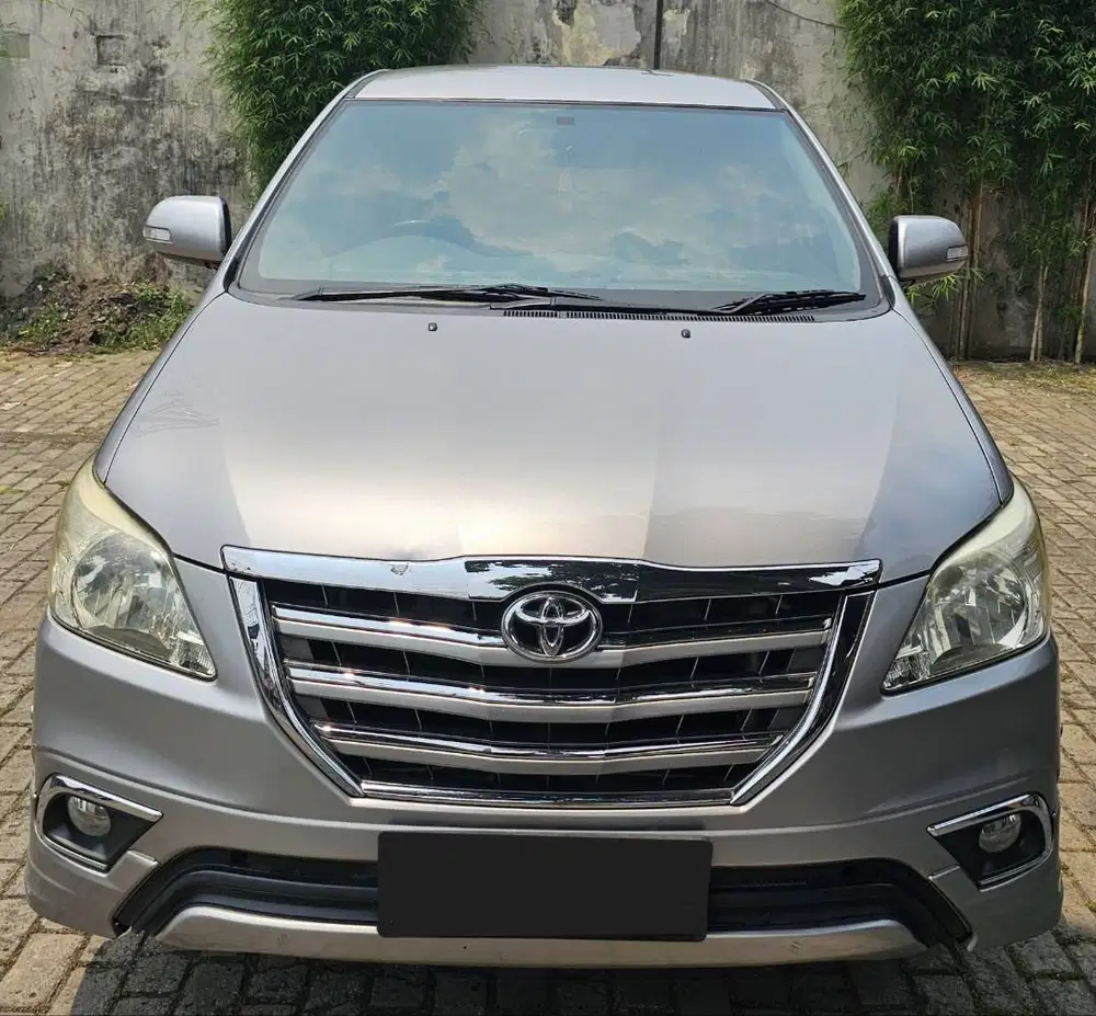 Dijual Innova V Luxury 2015, Innova dengan Captain Seat