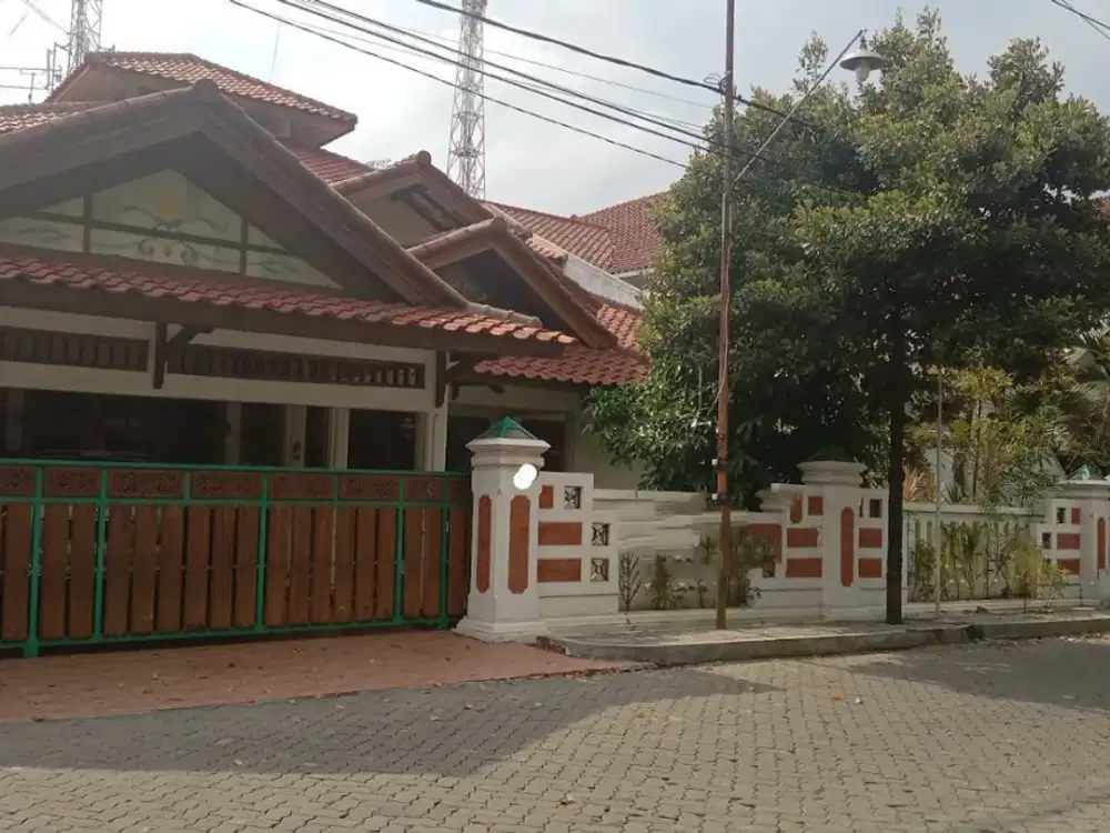 BU POLL, RUMAH VILLA KALIJUDAN INDAH DEKAT MERR, UNAIR