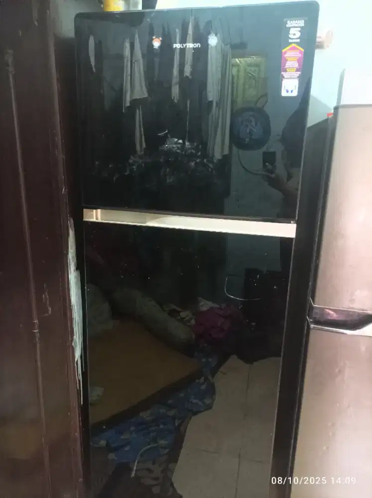 Kulkas Polytron 2 pintu