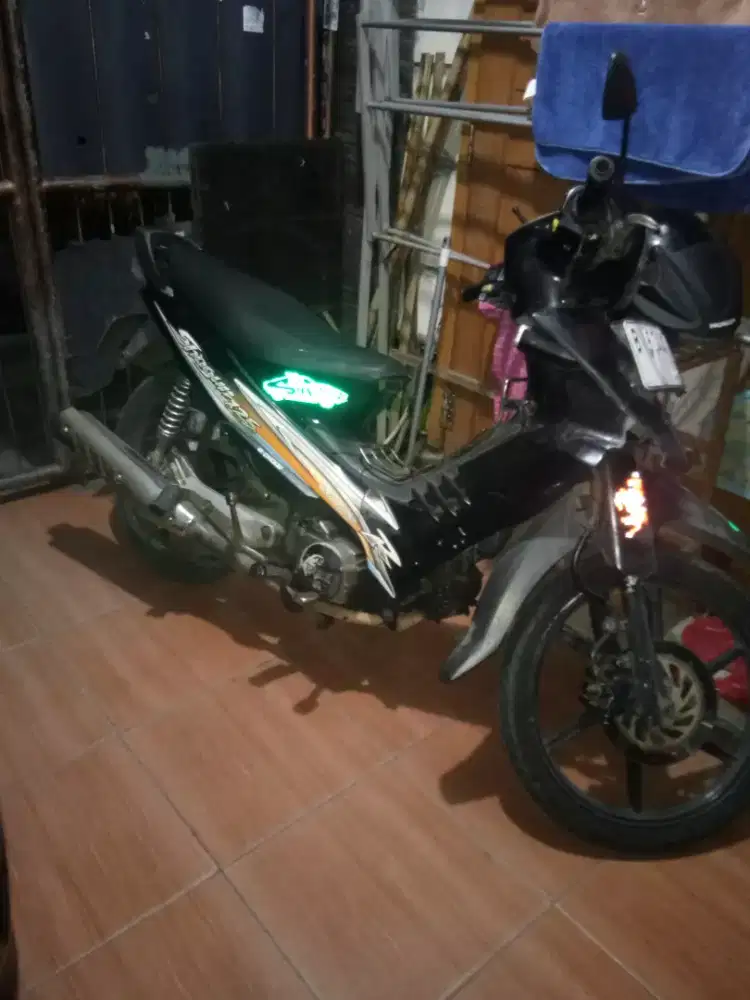 Shogun 125r lengkap 2004