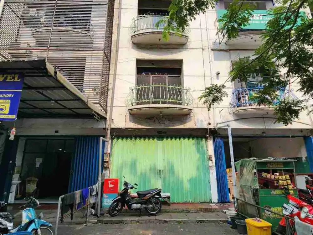 Ruko Raya Ngagel